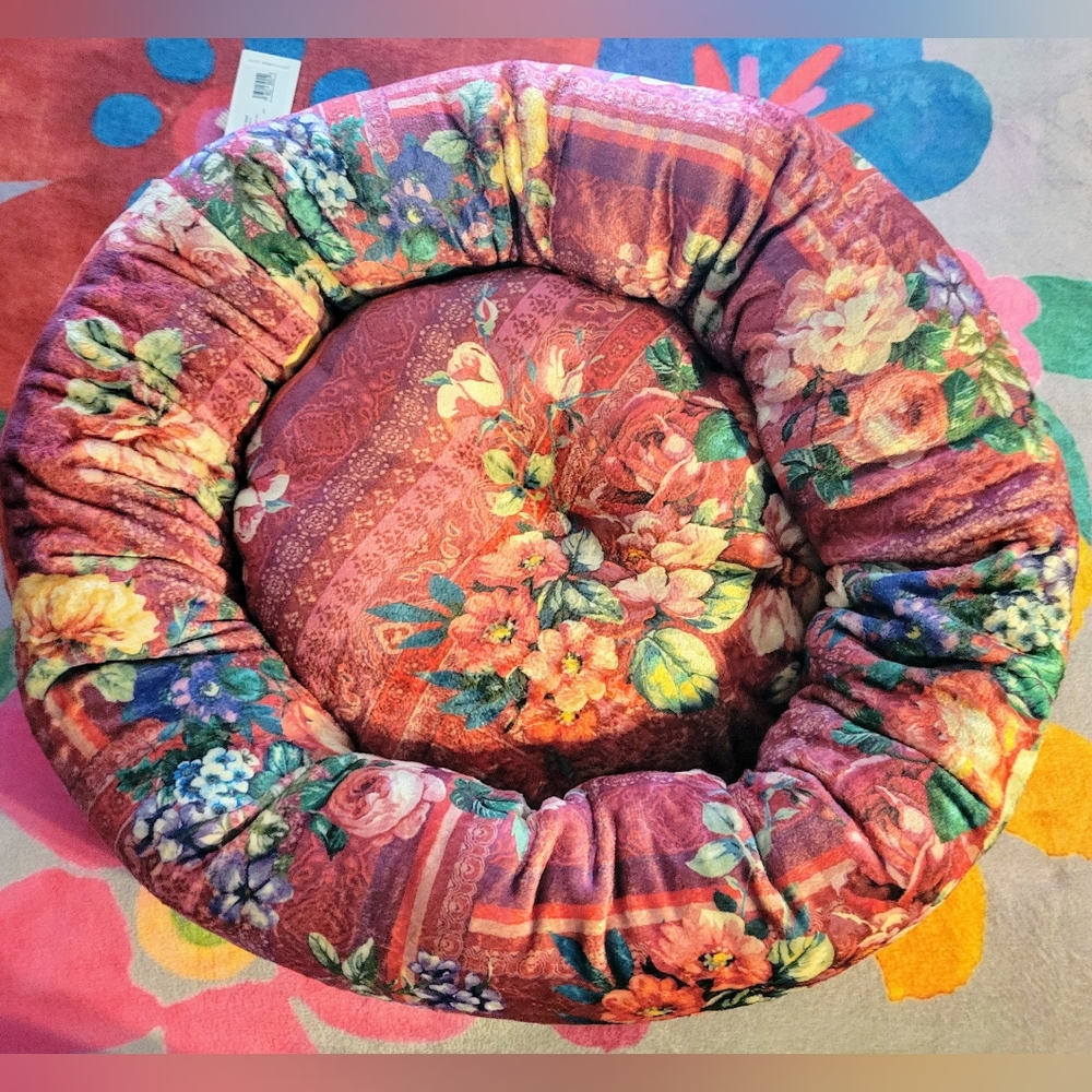 Only 1 Left- Johnny Was Bethia Reversible Dog Bed, Red, Yellow, Pink, NWT, Small - Picture 4 of 16